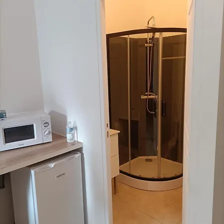 Bordeaux, Proximite To Tram A * Мериньяк