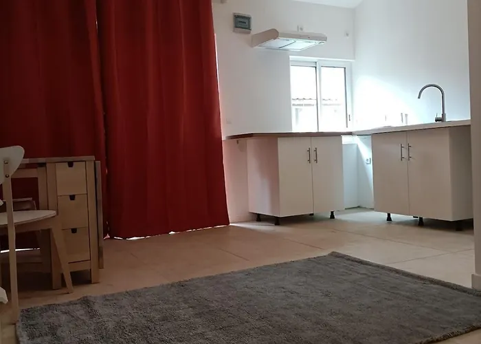 Апартаменти Bordeaux, Proximite To Tram A Мериньяк